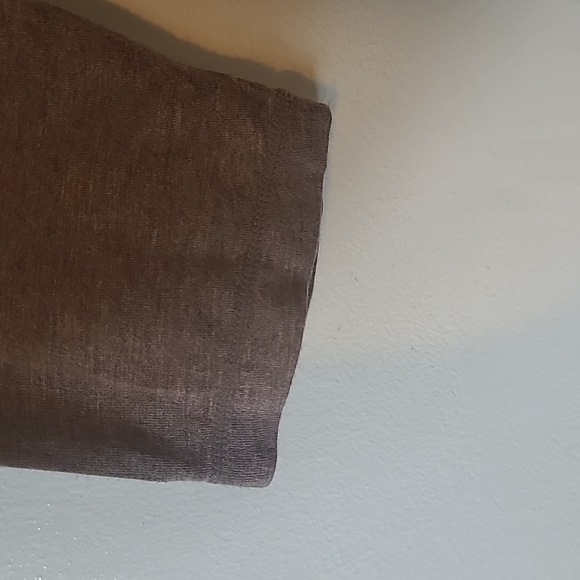 Studio M Rouched Top, Size Medium - Picture 3 of 9